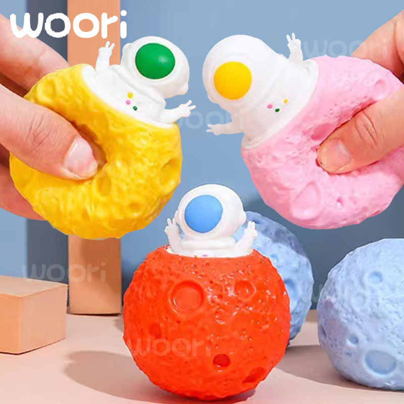 Squeeze Astronauts Planet TPR  - Party Games Adults Funny recensie en prijs