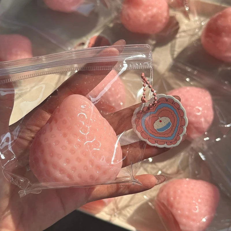 Strawberry Taba Squishy Fidget - Party Games Crazy recensie en prijs